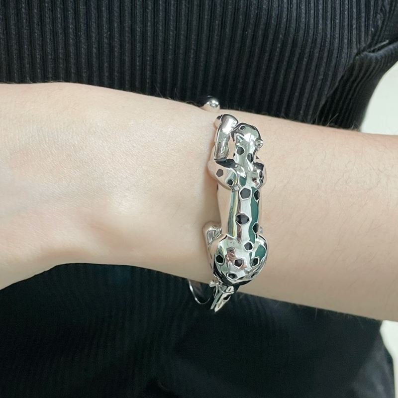 Ca*t1er bracelets